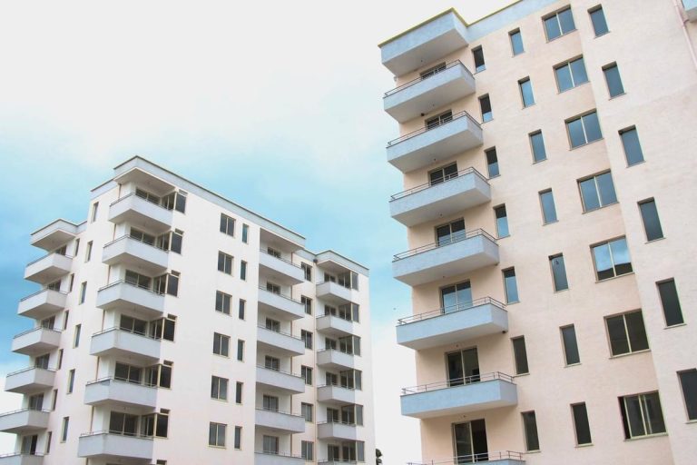 Programi i strehimit social nis në korrik, Gonxhja: Përfitojnë 1253 familje në 35 bashki